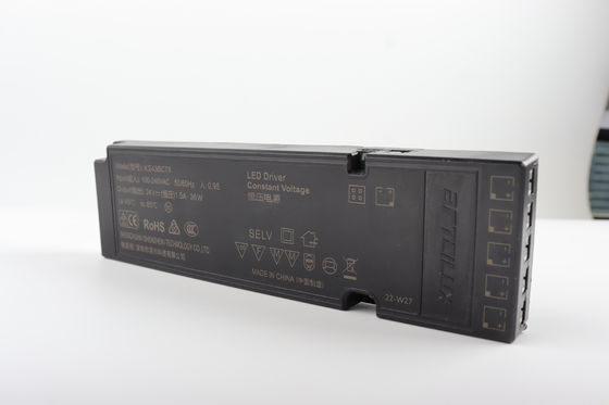CTS 36W 멀티테크 출력 타입 24V를 전환하기 위한 초미세 일정한 전압 전원 공급 장치 LED 드라이버